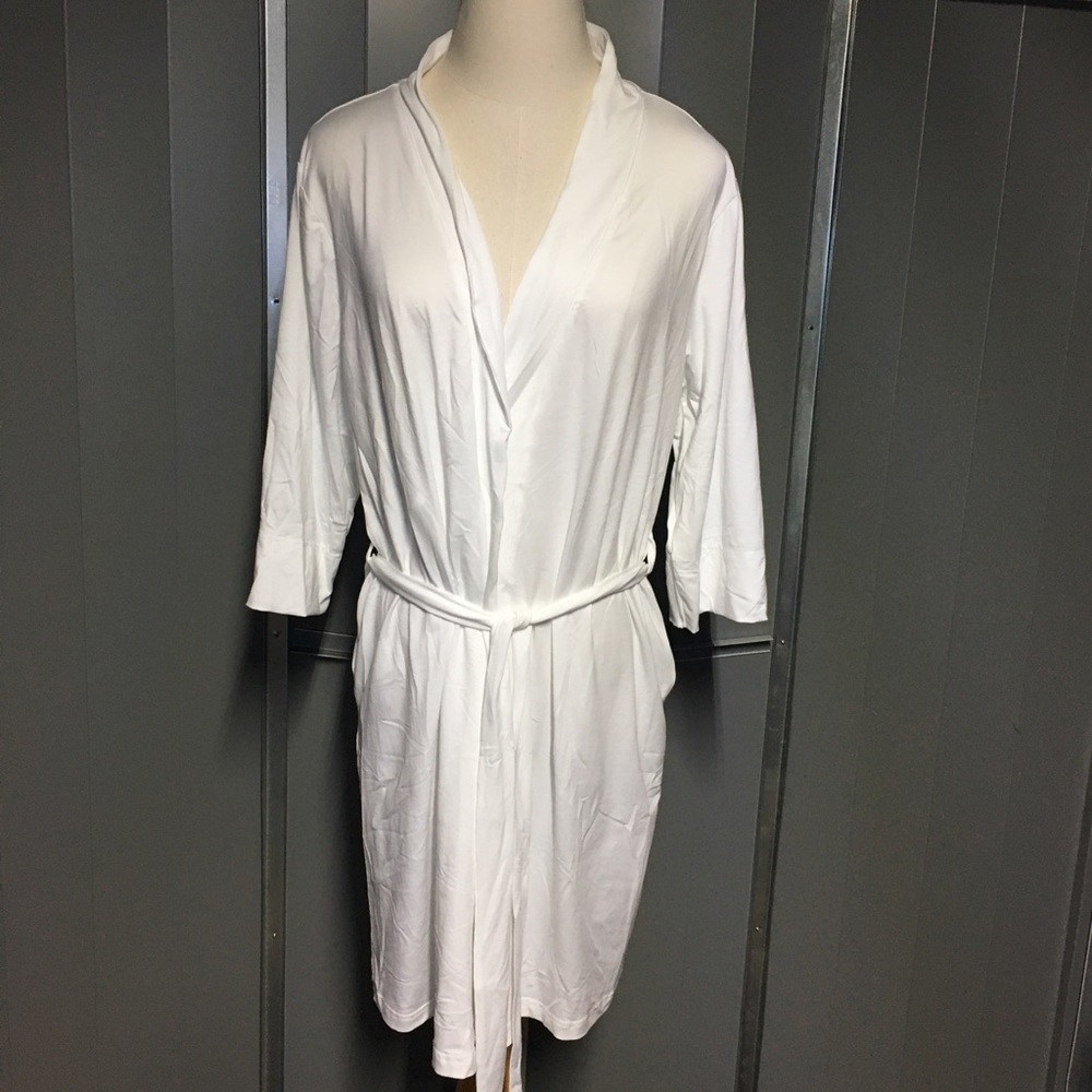 NINEXIS White Satin Kimono Sleepwear Robe Medium NWT